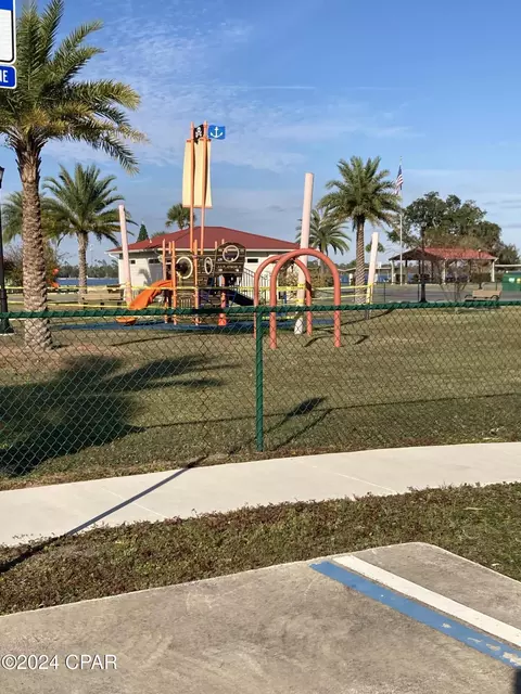 207 E 3rd St, Lynn Haven, FL 32444 photo 32