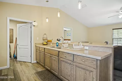 6830 Cox Rd, Bascom, FL 32423 photo 17