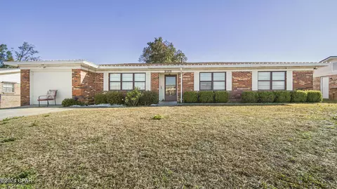 233 S Kimbrel Ave, Panama City, FL 32404