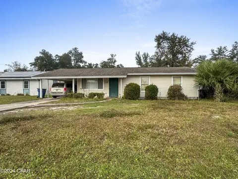 704 W 19th St, Panama City, FL 32405
