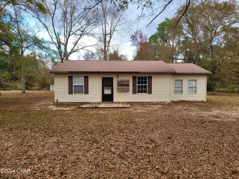 2070 Miller Ln, Chipley, FL 32428