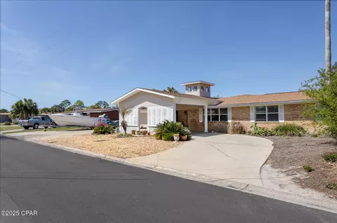 419 Bay Shore Dr, Panama City Beach, FL 32407