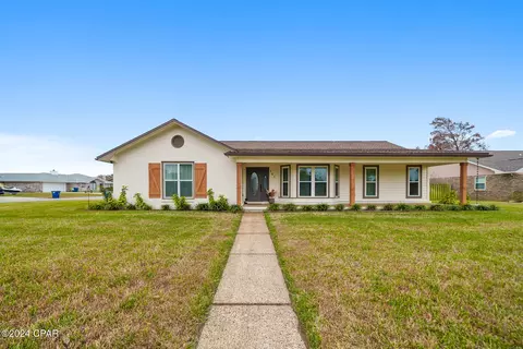 503 Candlewick Dr, Panama City, FL 32405
