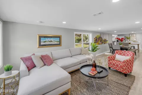 810 Maple Ave, Panama City, FL 32401