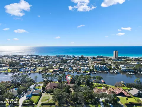 8713 N Lagoon Dr, Panama City, FL 32408