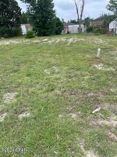 3915 W 20th Ct, Panama City, FL 32405