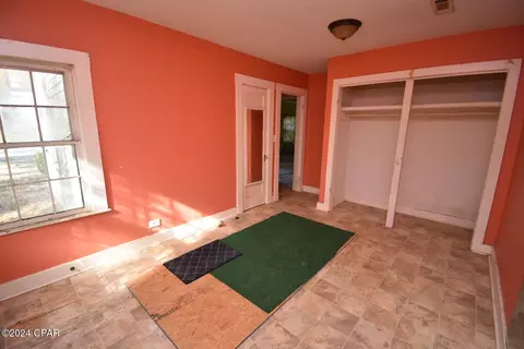 657 Main St, Chipley, FL 32428 photo 9