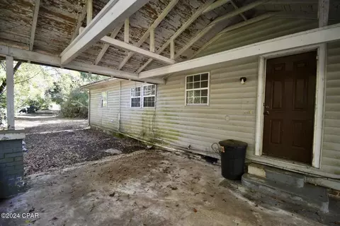 657 Main St, Chipley, FL 32428 photo 5