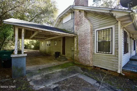 657 Main St, Chipley, FL 32428 photo 4