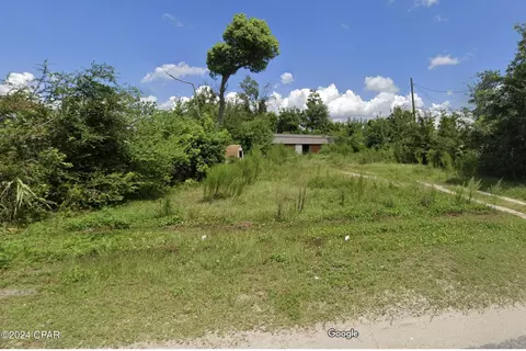 5111 E 14th St, Panama City, FL 32404