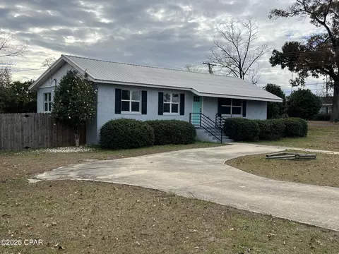 4313 7th Ave, Marianna, FL 32446