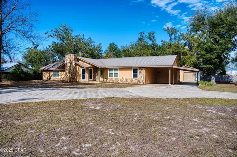 4935 E 3rd St, Panama City, FL 32404