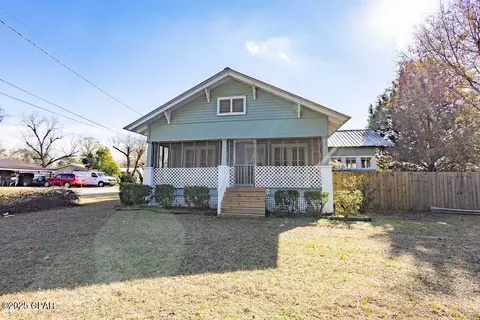 Exterior - 804 8th St, Chipley, FL 32428 photo 16 of 17
