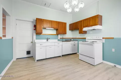 Kitchen - 804 8th St, Chipley, FL 32428 photo 3 of 3