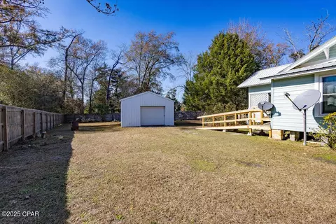 Exterior - 804 8th St, Chipley, FL 32428 photo 15 of 17