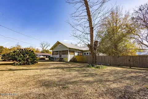 Exterior - 804 8th St, Chipley, FL 32428 photo 17 of 17