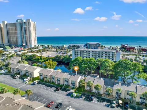 126 Robin Ln, Panama City Beach, FL 32407