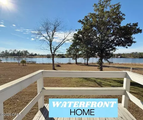537 Mcpherson Dr, Alford, FL 32420