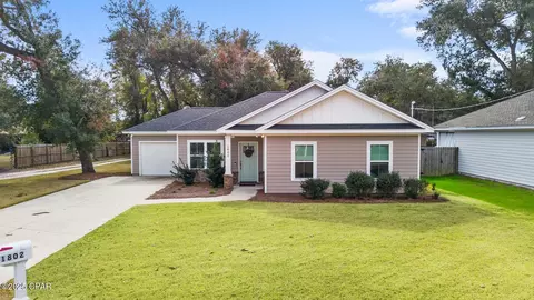 1802 Tyndall Dr, Panama City, FL 32401