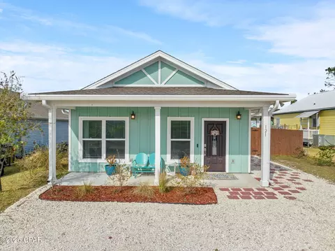 121 Gulf Terrace Ln, Port St Joe, FL 32456