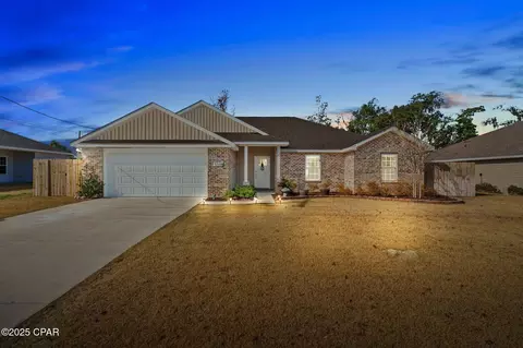 1114 Arkansas Ave, Lynn Haven, FL 32444