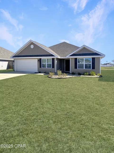 115 Tiller Dr, Panama City, FL 32404