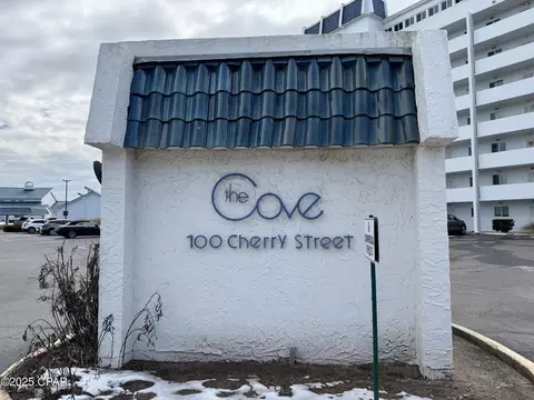 100 Cherry St #702, Panama City, FL 32401