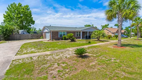 6426 Hiwassee St, Panama City, FL 32404