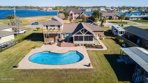 4731 Baywood Dr, Lynn Haven, FL 32444