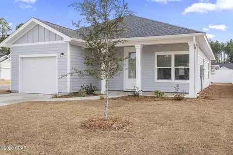 7 Alexander Way, Freeport, FL 32439