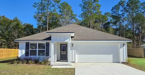 84 E Pecan St, Crawfordville, FL 32327
