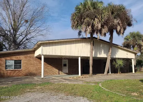 124 Huggins Rd, Defuniak Springs, FL 32433