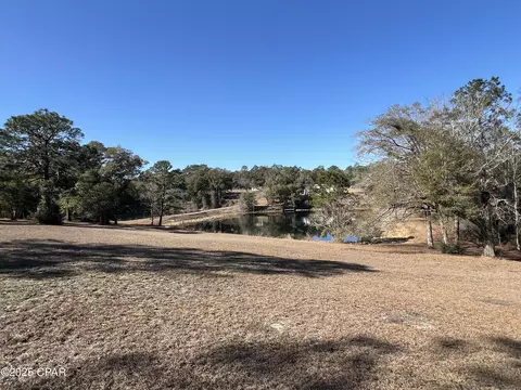 3258 Spring Lake Dr, Chipley, FL 32428