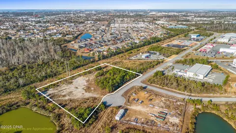 29242916 Forester Trl, Panama City, FL 32405