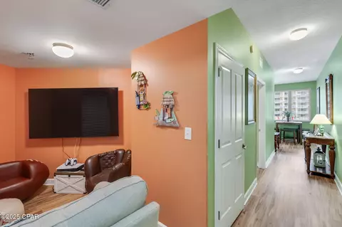 9900 Thomas Dr #1110, Panama City Beach, FL 32408