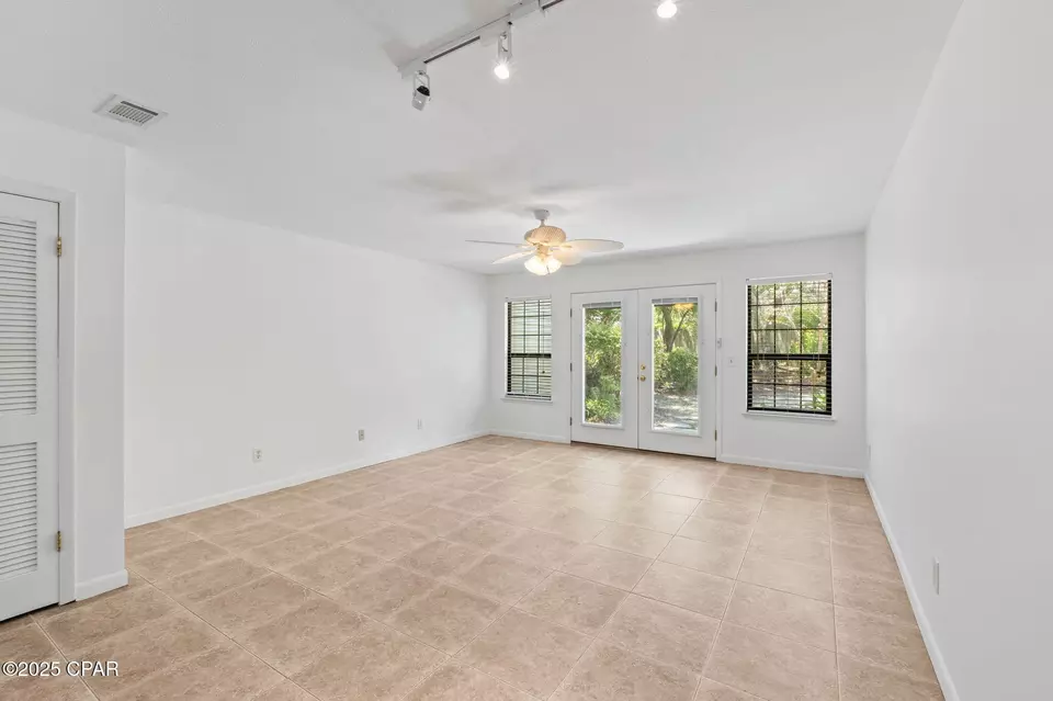 2026 Baker Ct #4, Panama City, FL 32401 photo 2