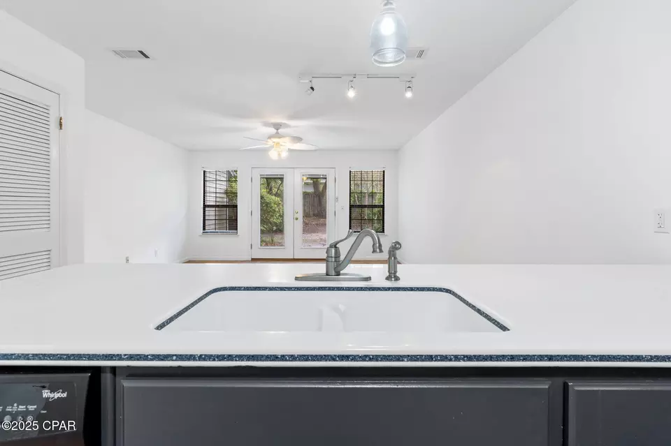  2026 Baker Ct #4, Panama City, FL 32401 photo 6