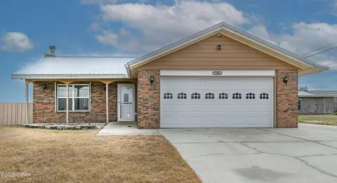 7586 Kelsey Dr, Panama City, FL 32404