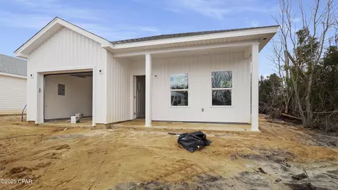 2727 Hyde Ave, Panama City, FL 32405