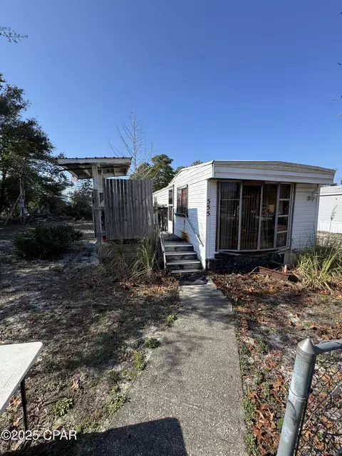 555 Sandy Ln, Panama City Beach, FL 32413