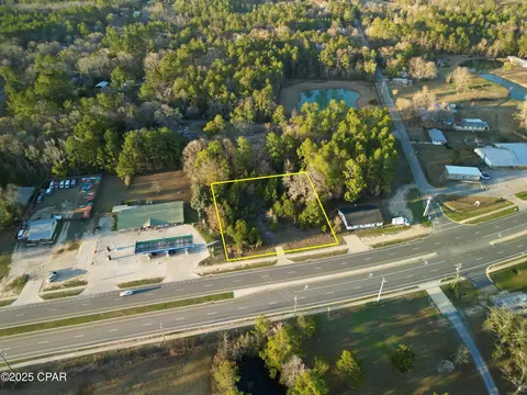 000 Main St, Vernon, FL 32462