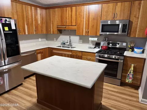 2105 W Norwood Dr, Panama City, FL 32405