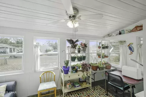 1007 Garrison Ave, Port St Joe, FL 32456