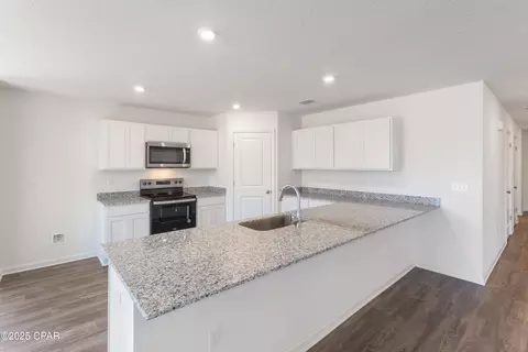 8003 Greyling Cir, Youngstown, FL 32466 photo 11