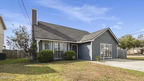 2400 Jason Dr, Lynn Haven, FL 32444