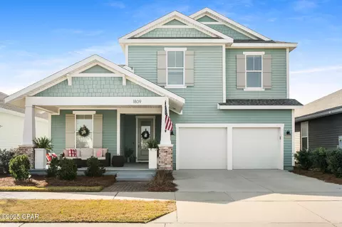 1809 Warbler St, Panama City, FL 32405