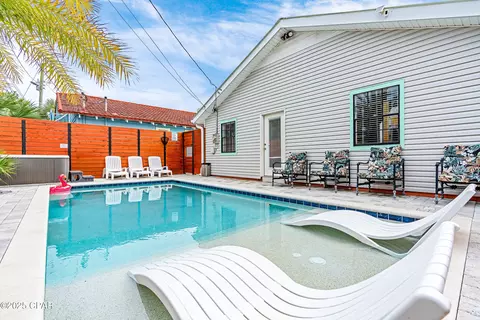 9807 Beach Blvd, Panama City, FL 32408
