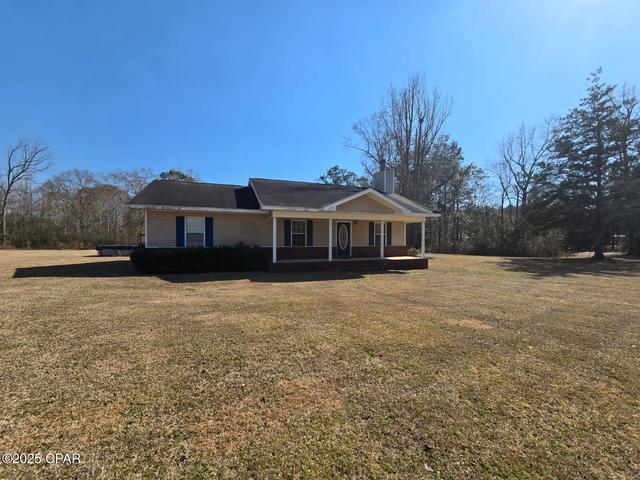 59 Enfinger Rd, Chipley, FL 32428