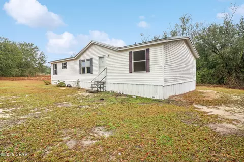 6363 Paradise Club Rd #B, Greenwood, FL 32443