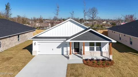 2618 Outlaws Way, Panama City, FL 32405